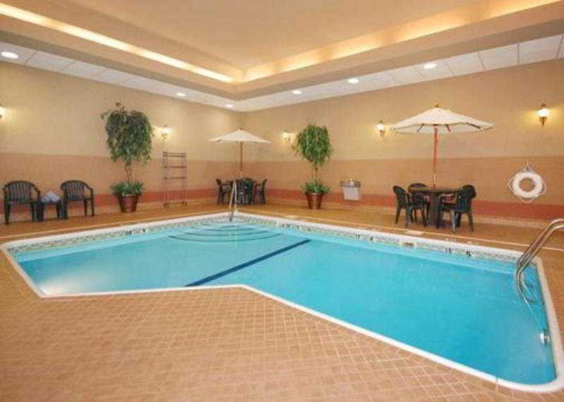 Holiday Inn Express And Suites Springfield Medical District By Ihg Зручності фото